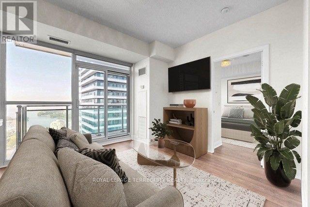3111 - 33 Shore Breeze Drive Property Photo 13