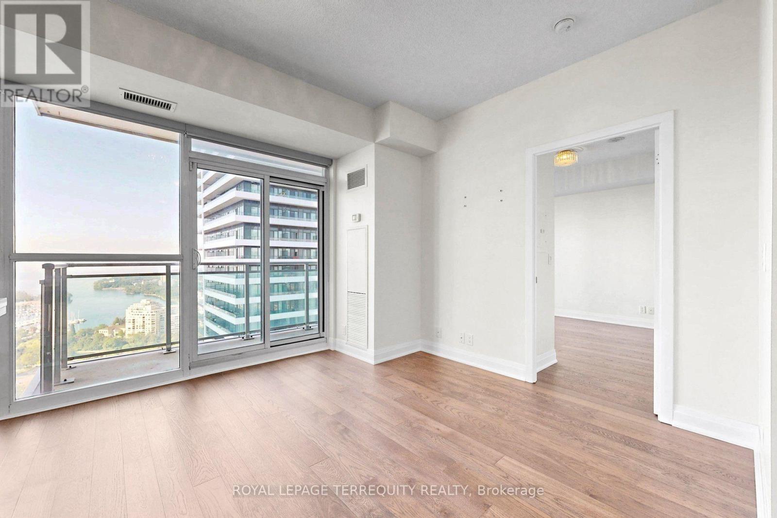 3111 - 33 Shore Breeze Drive Property Photo 14