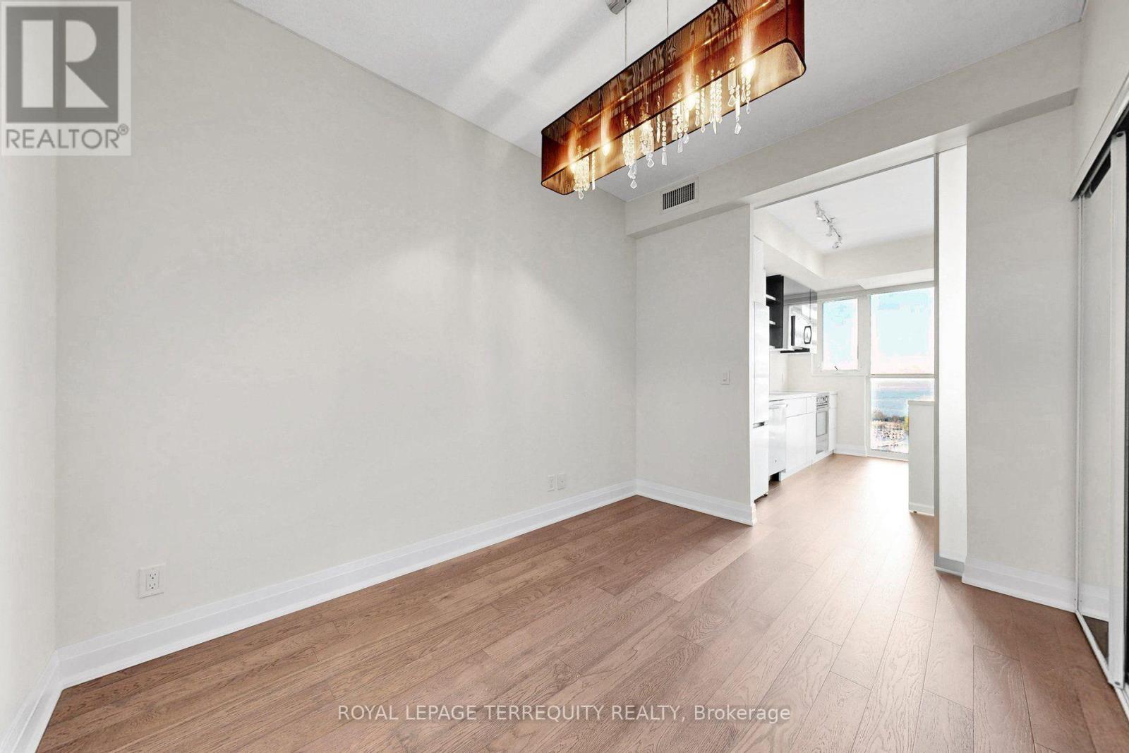 3111 - 33 Shore Breeze Drive Property Photo 23