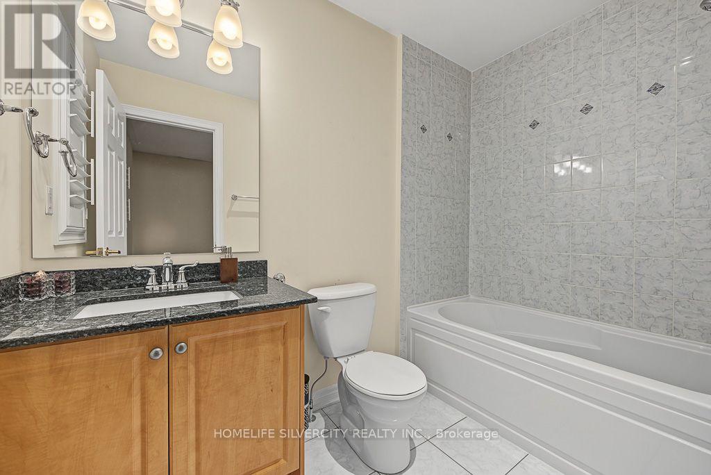 483 Hinchey Crescent Property Photo 27