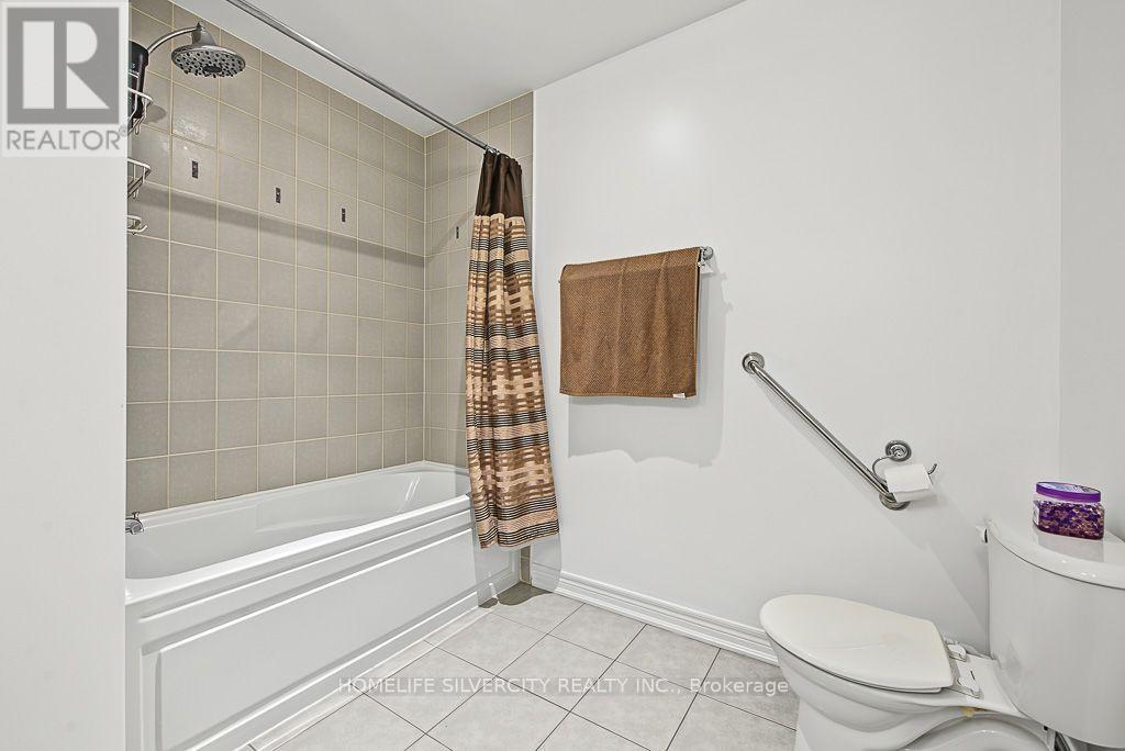 483 Hinchey Crescent Property Photo 28