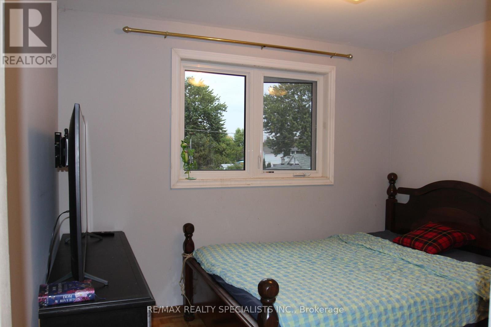 31 Laburnham Avenue Property Photo 18
