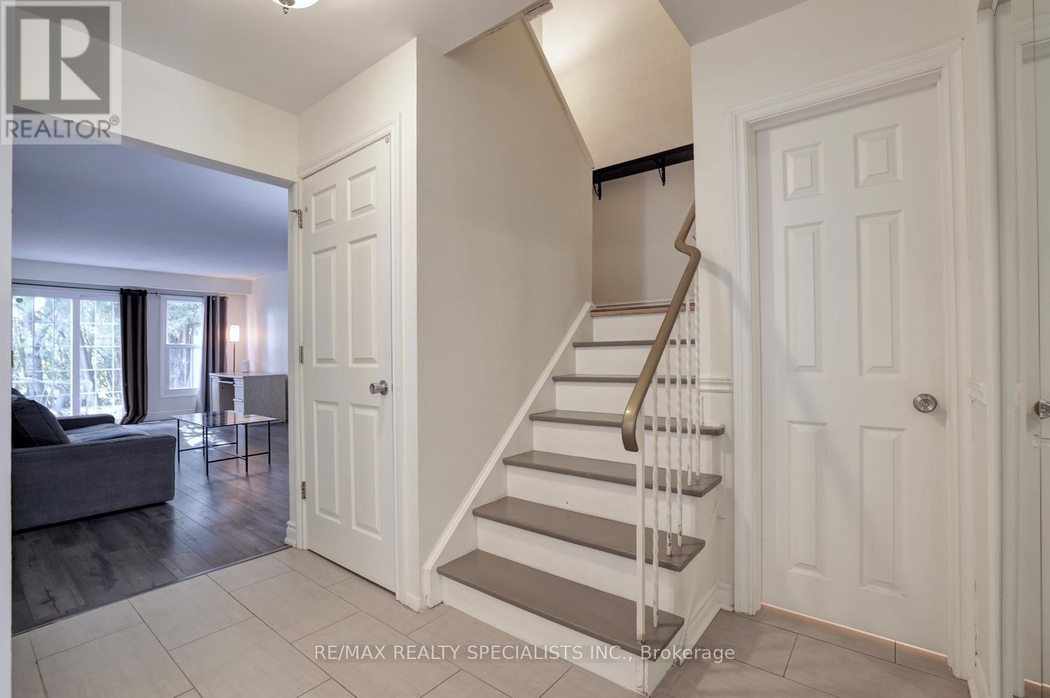 2494 Barcella Crescent Property Photo 5