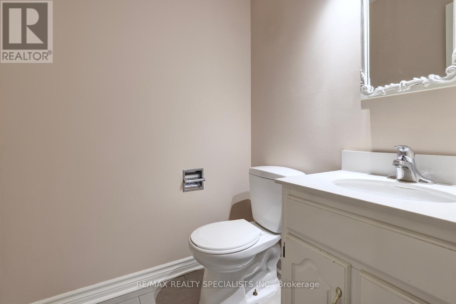 2494 Barcella Crescent Property Photo 16