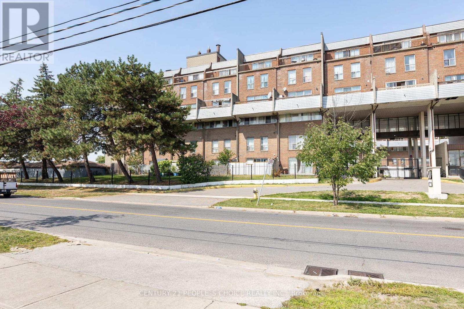 116 - 10 Eddystone Avenue Property Photo 2