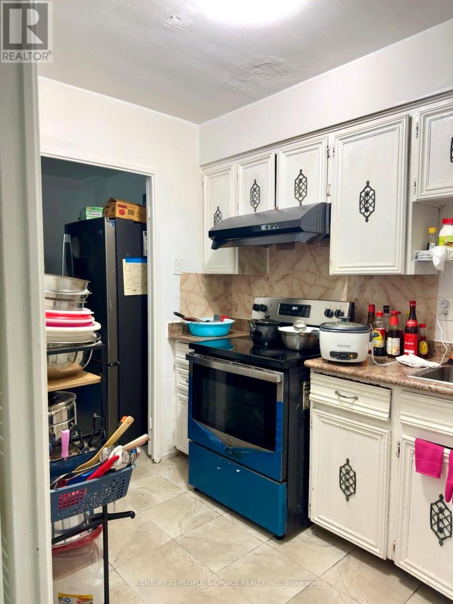 116 - 10 Eddystone Avenue Property Photo 8
