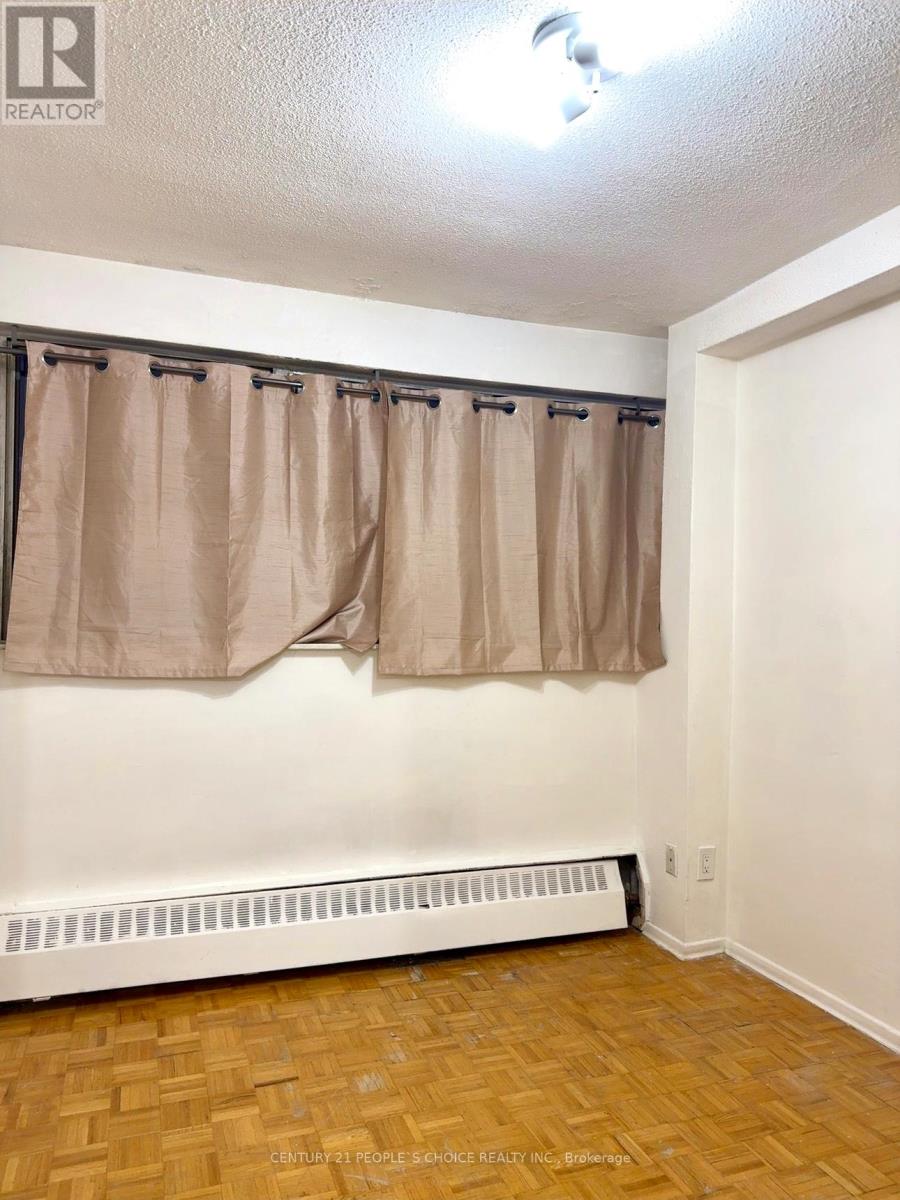 116 - 10 Eddystone Avenue Property Photo 13