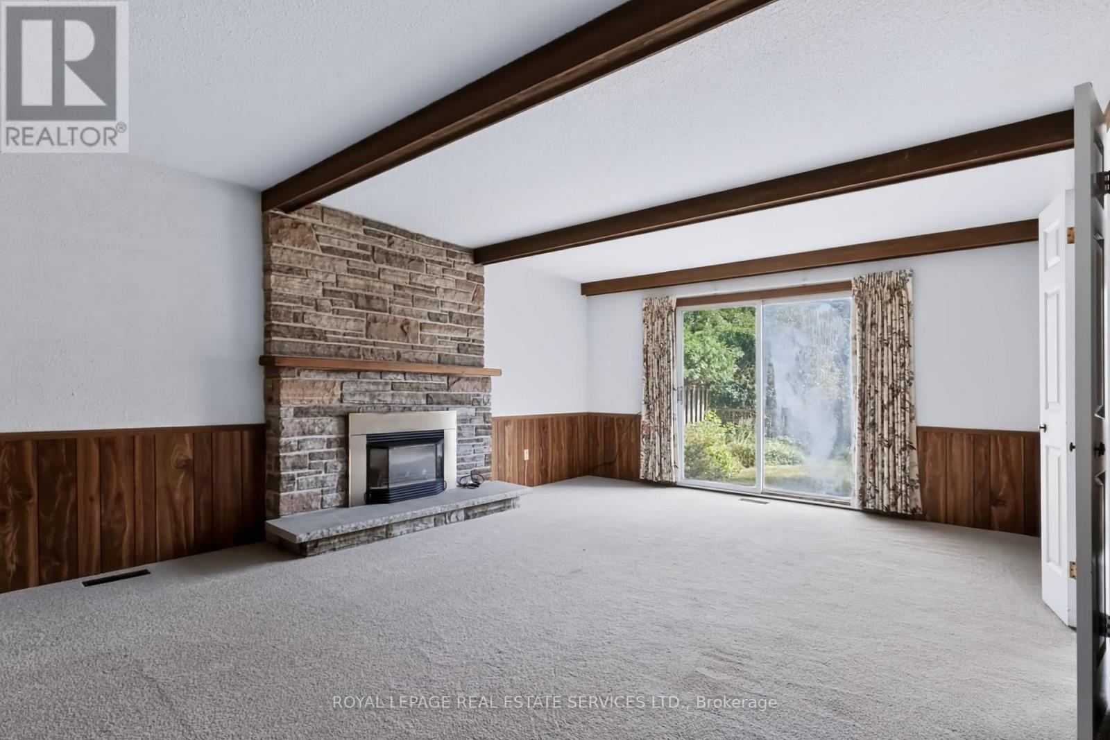 1326 Prince Albert Court Property Photo 20