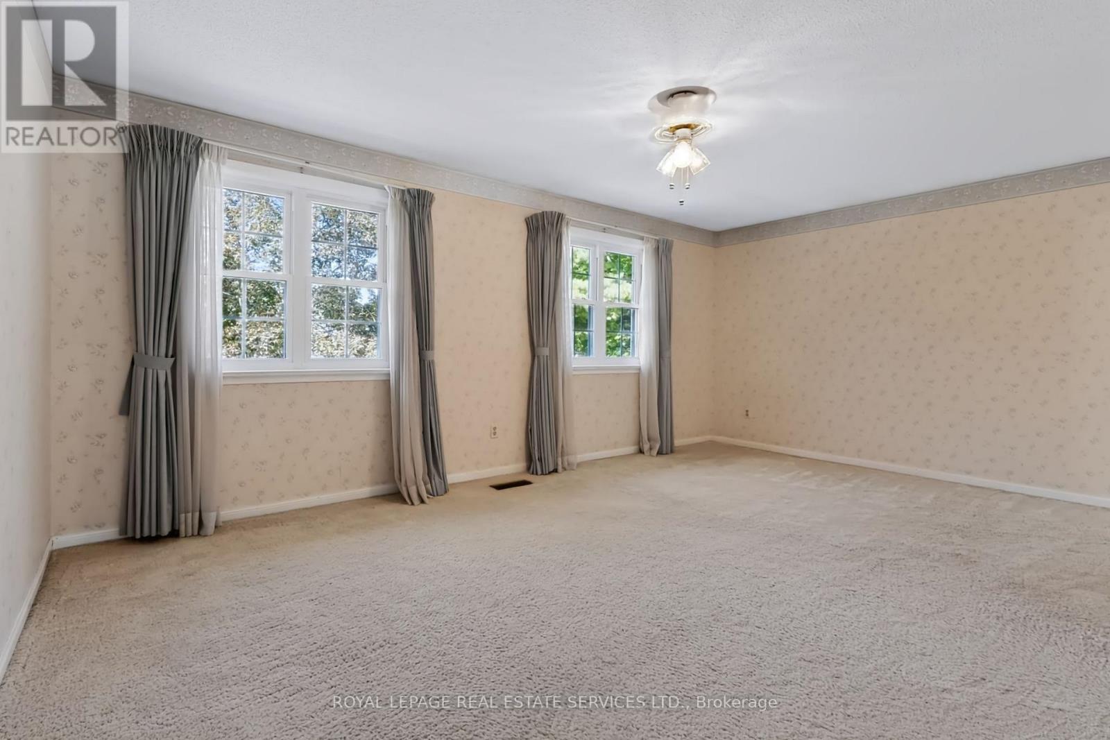 1326 Prince Albert Court Property Photo 25