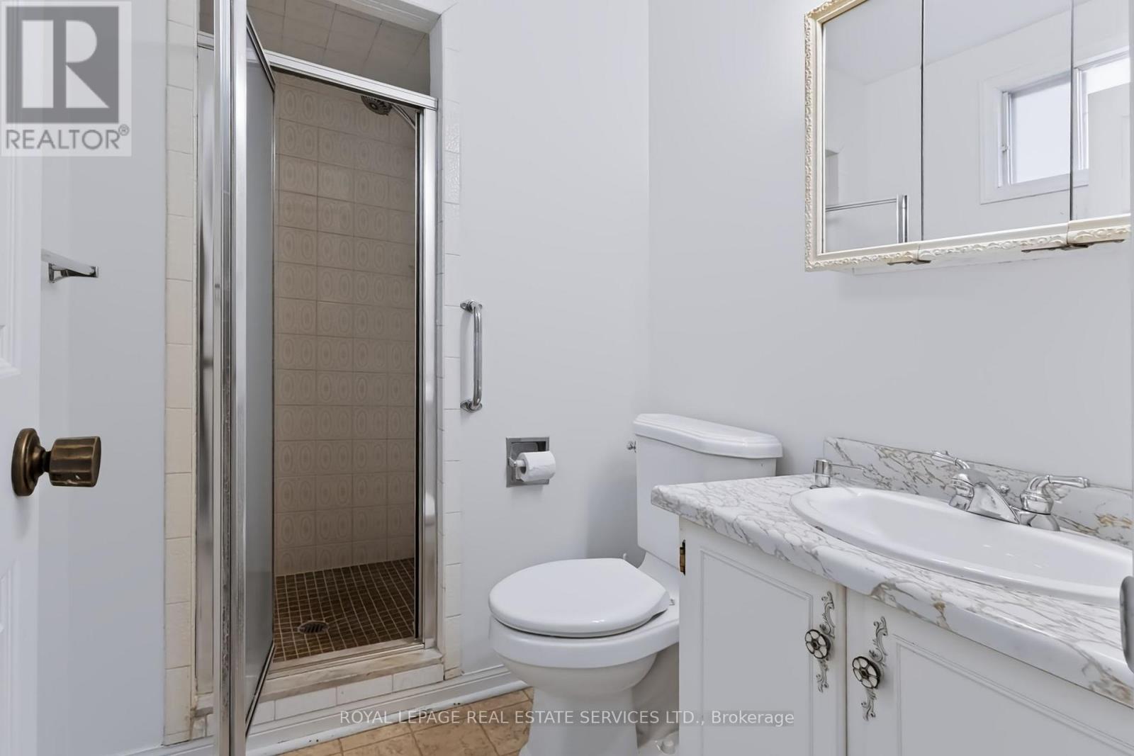 1326 Prince Albert Court Property Photo 27