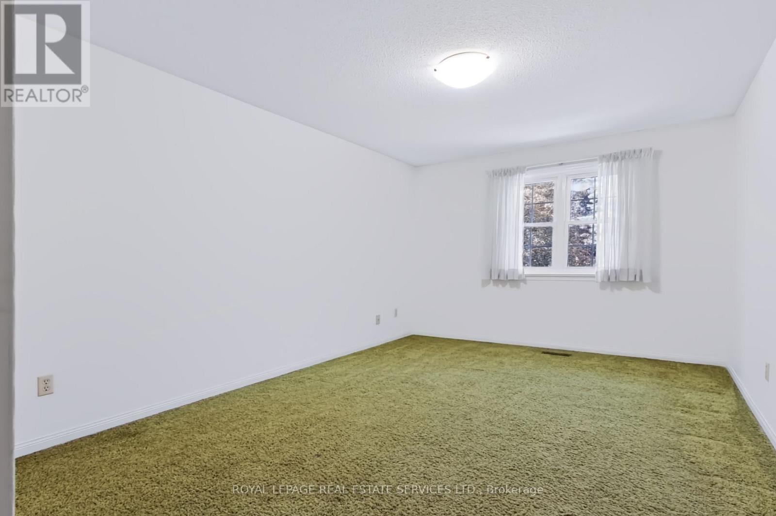 1326 Prince Albert Court Property Photo 28