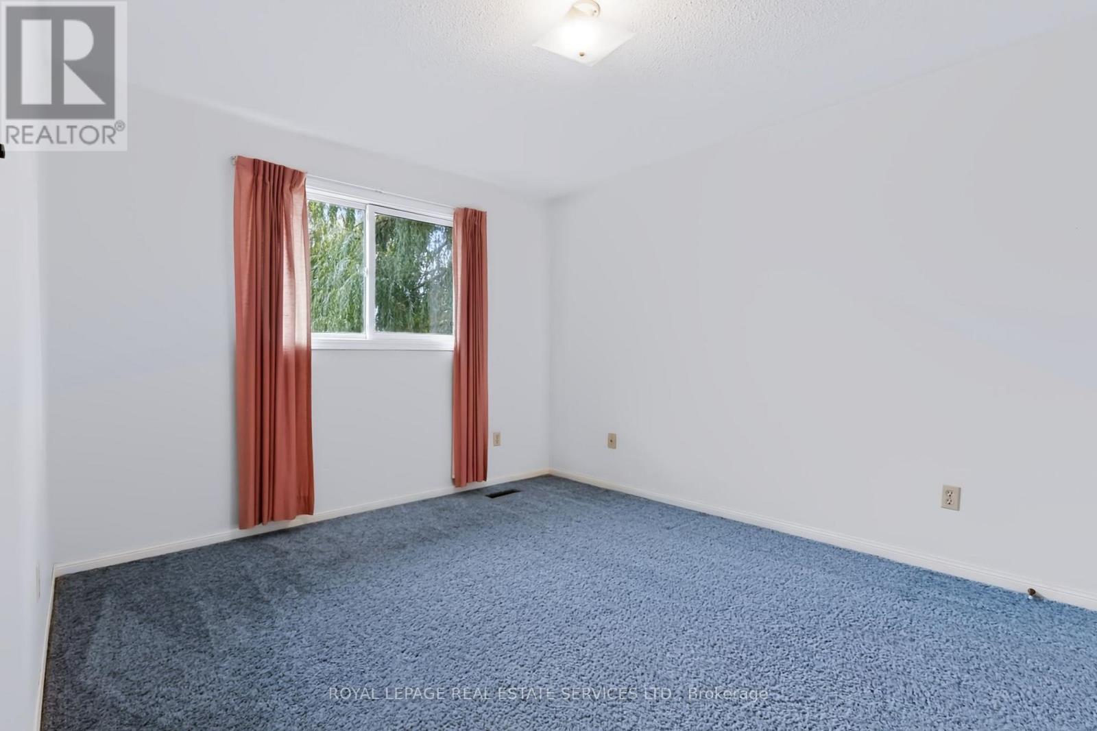 1326 Prince Albert Court Property Photo 29