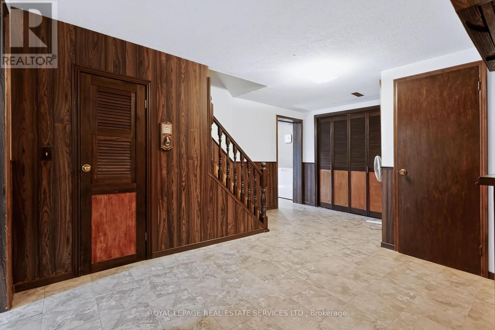 1326 Prince Albert Court Property Photo 35
