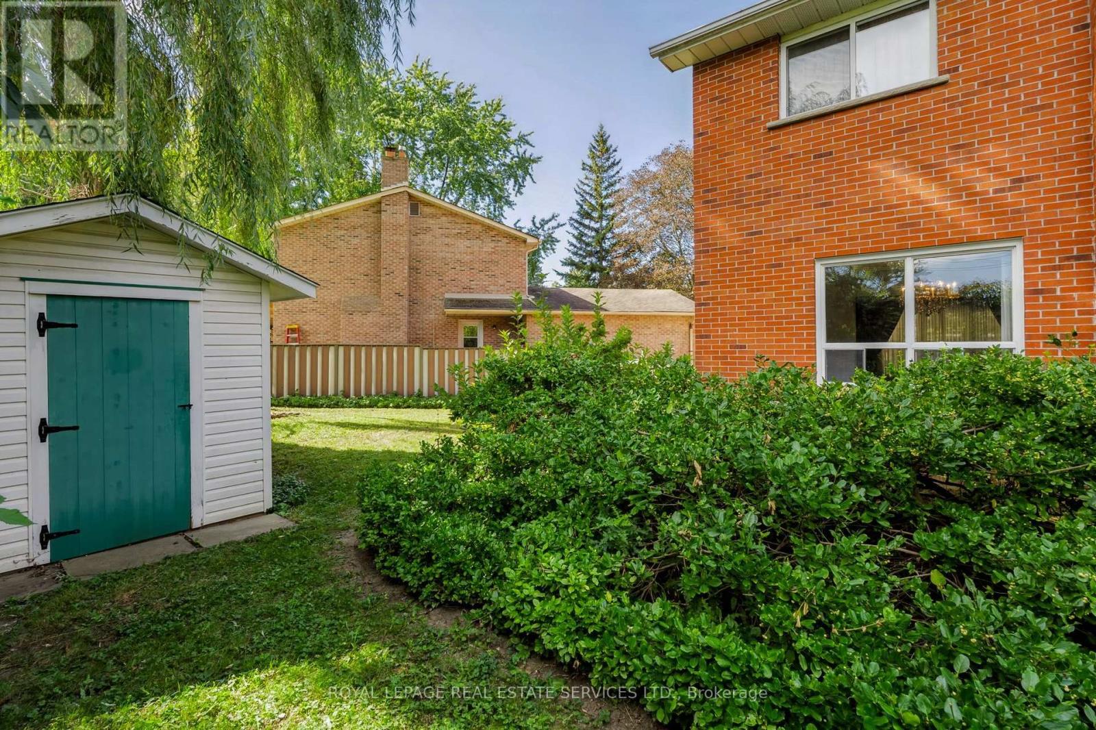 1326 Prince Albert Court Property Photo 47