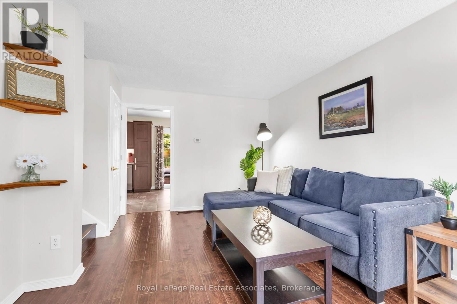 81 Glenmore Crescent Property Photo 3