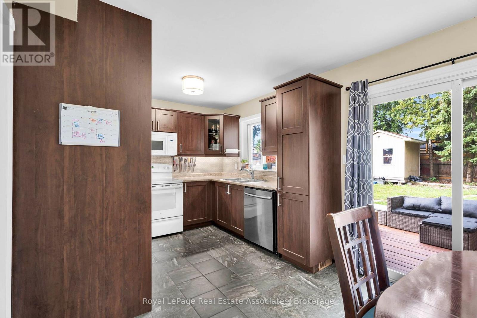 81 Glenmore Crescent Property Photo 10