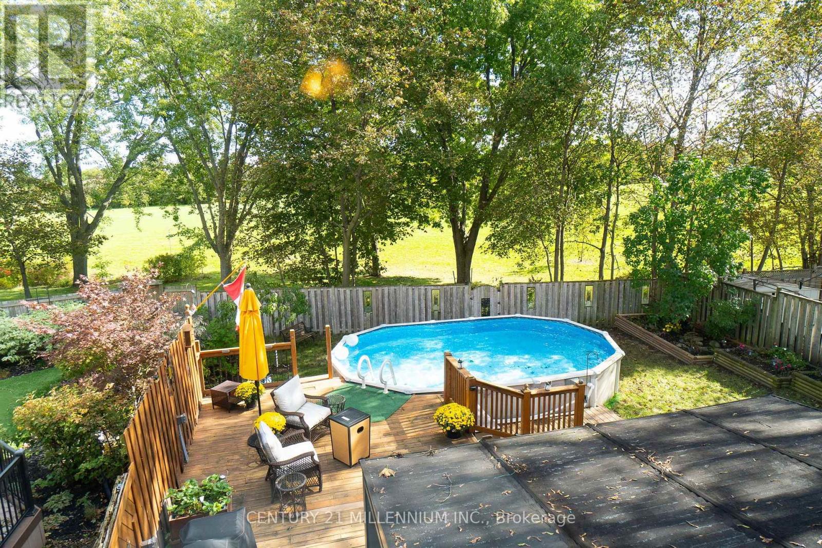 3537 Autumnleaf Crescent Property Photo 2
