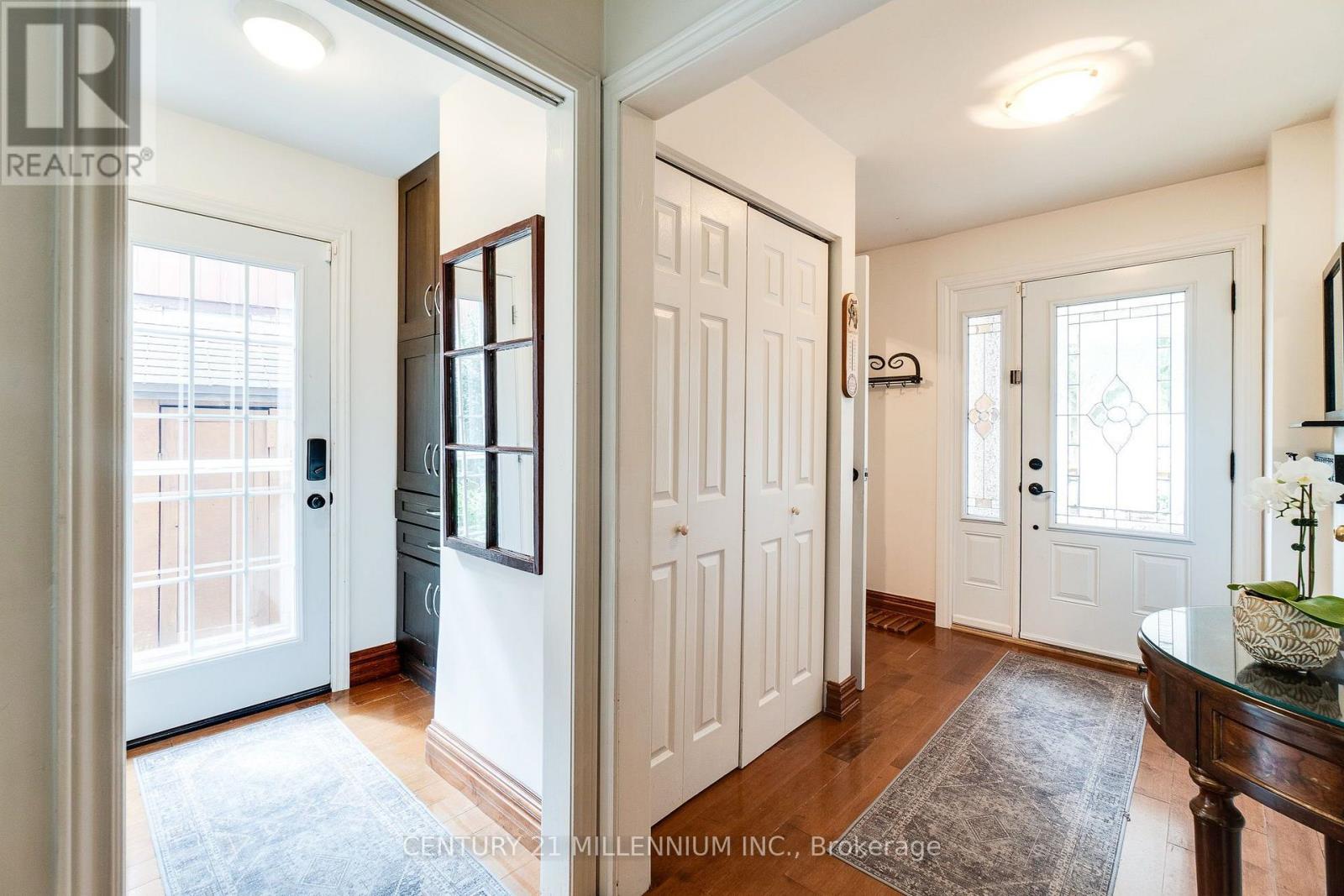 3537 Autumnleaf Crescent Property Photo 6
