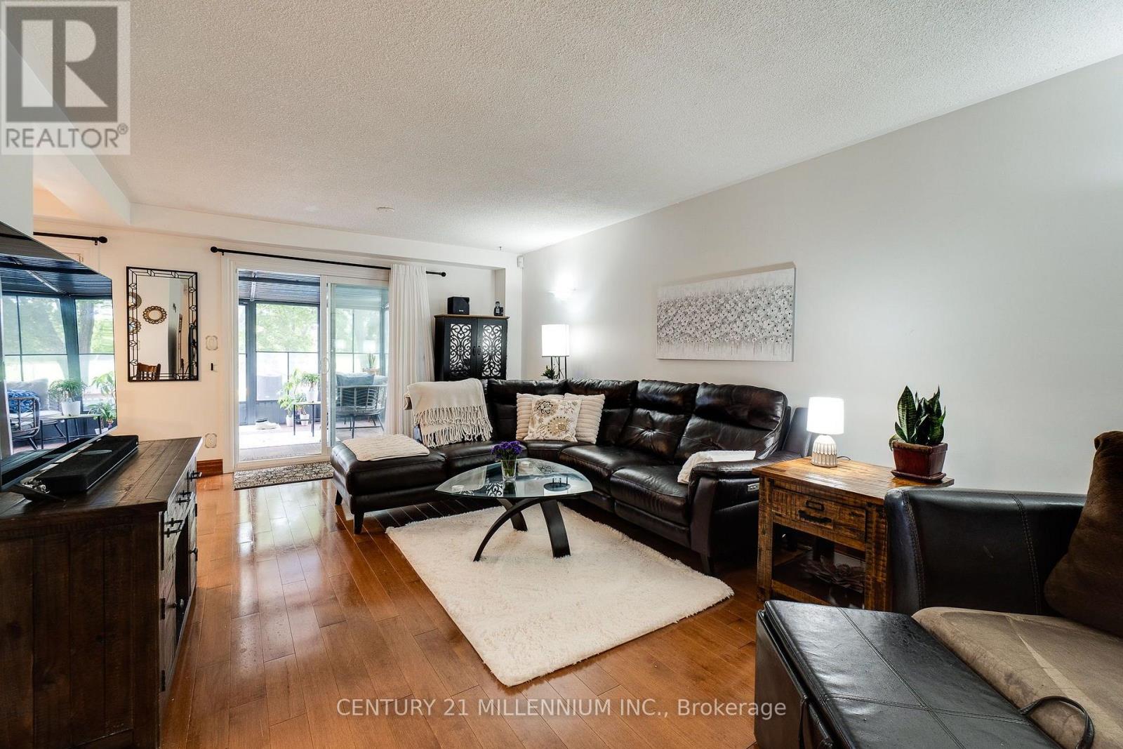 3537 Autumnleaf Crescent Property Photo 10