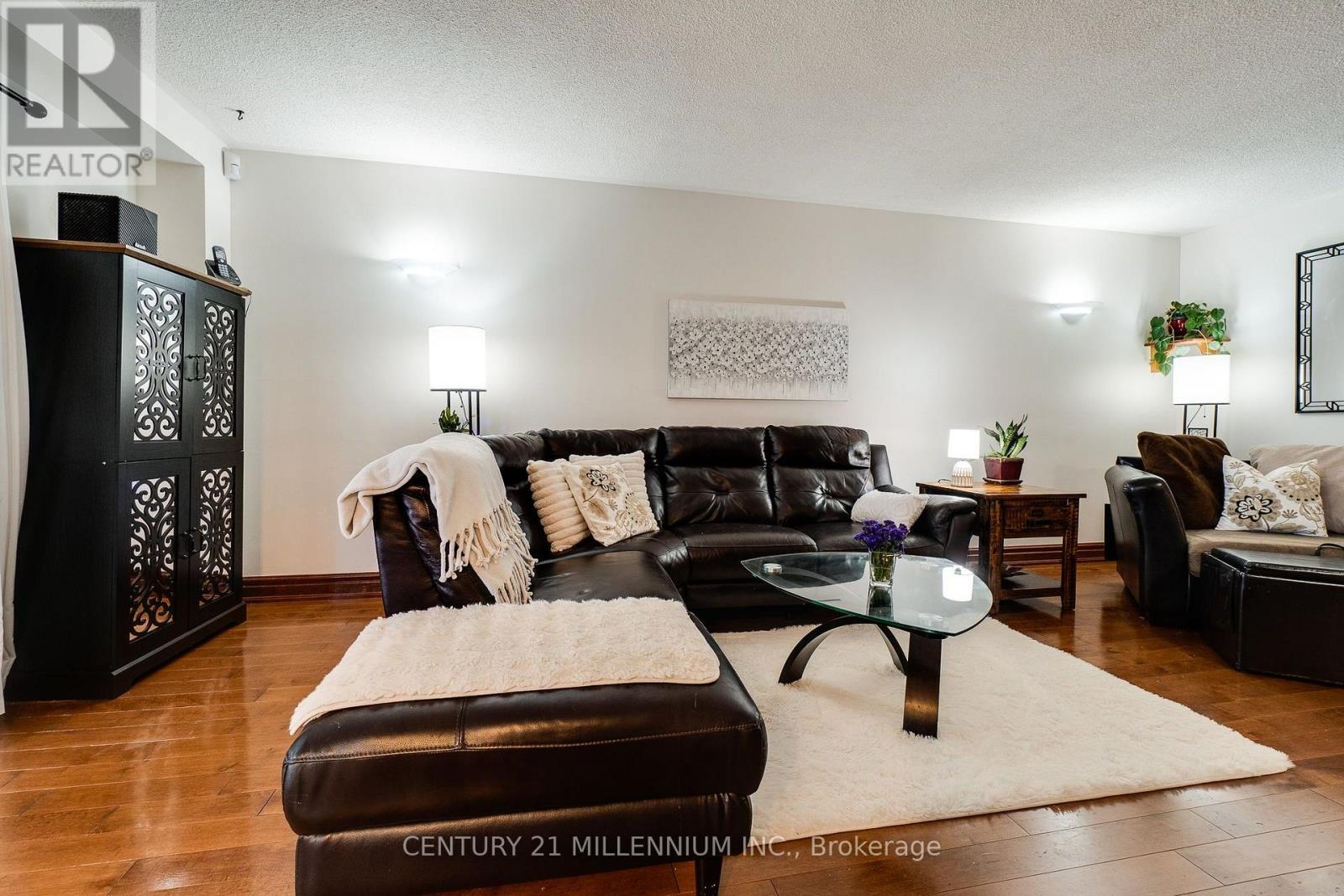 3537 Autumnleaf Crescent Property Photo 11