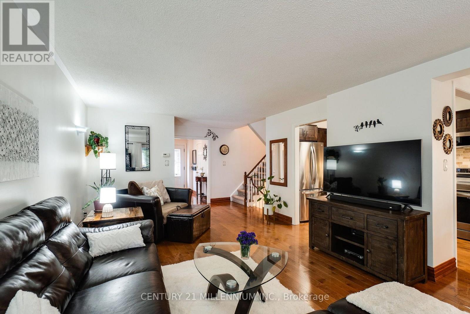 3537 Autumnleaf Crescent Property Photo 12