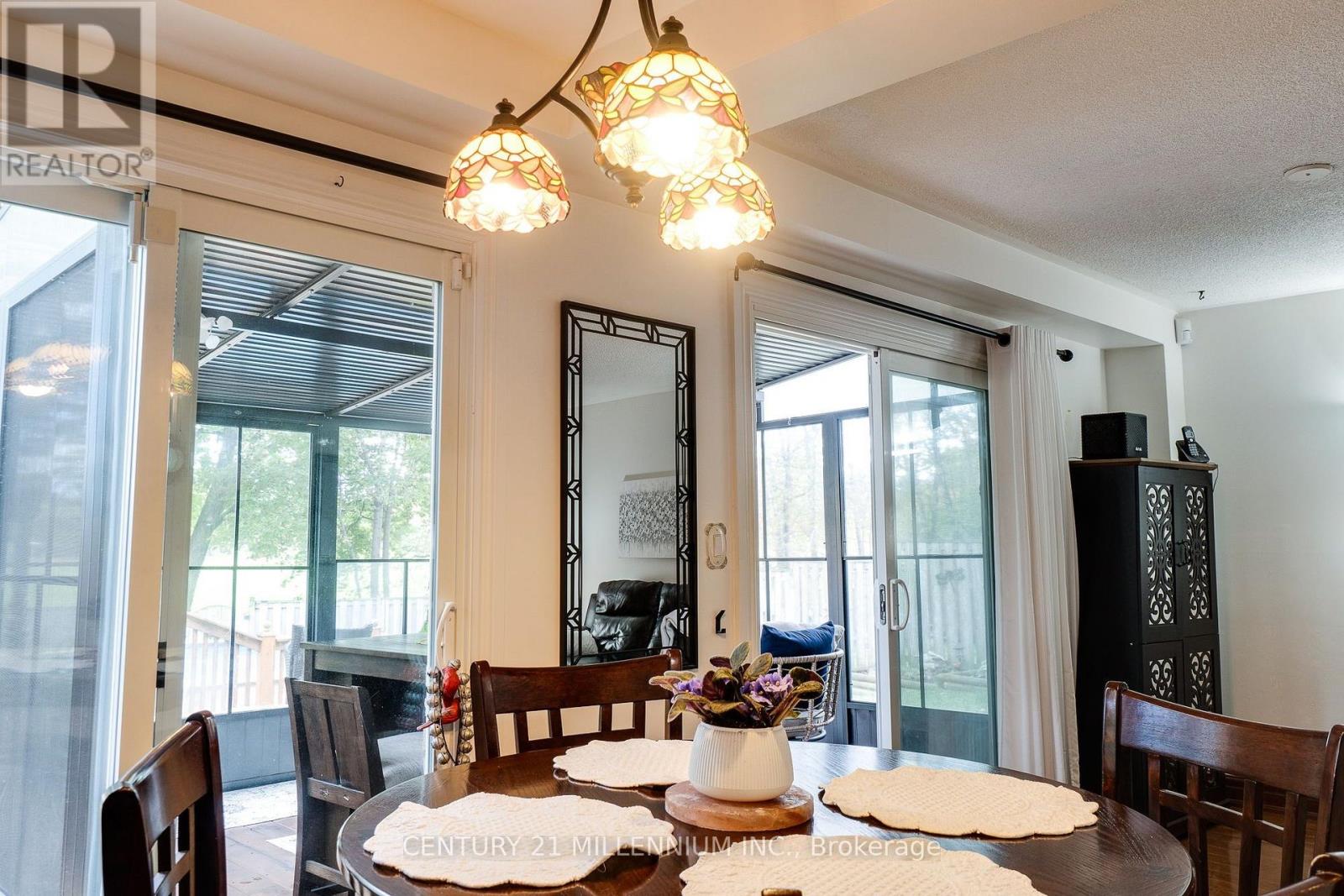 3537 Autumnleaf Crescent Property Photo 16
