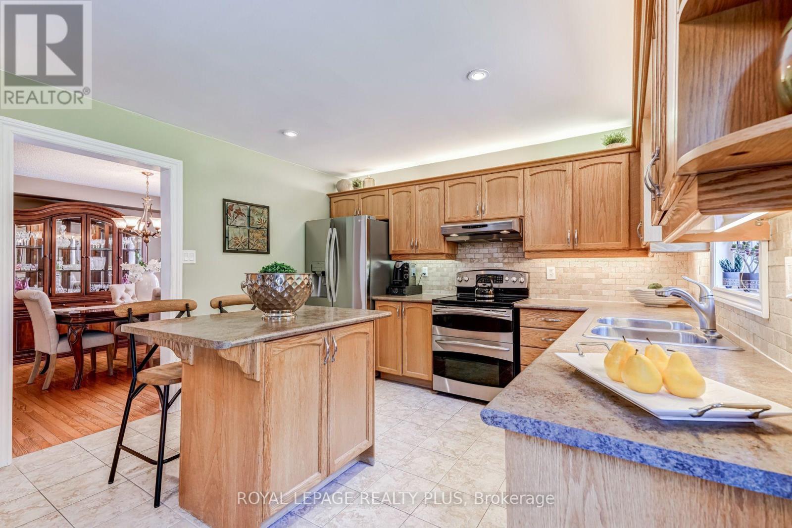 1459 Ravensmoor Crescent Property Photo 16