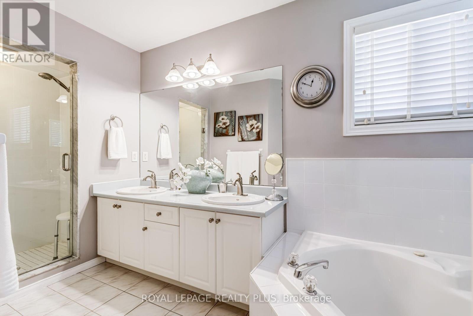 1459 Ravensmoor Crescent Property Photo 25