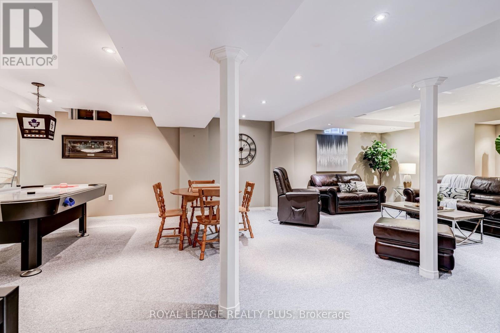 1459 Ravensmoor Crescent Property Photo 38