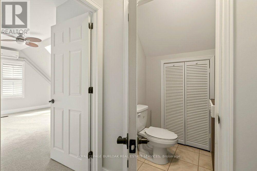 977 Long Drive Property Photo 17