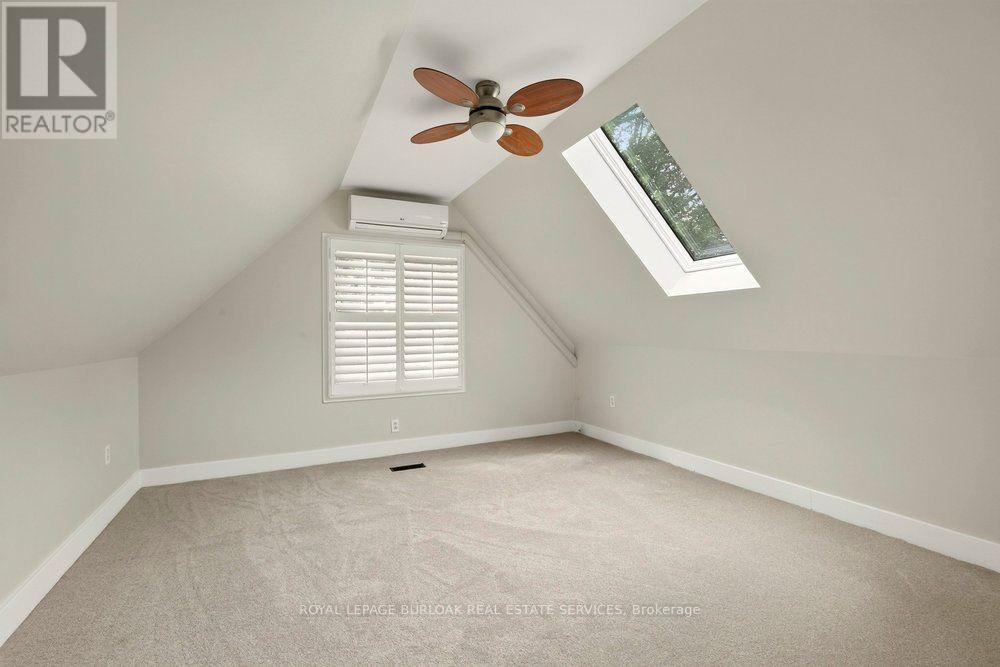 977 Long Drive Property Photo 19