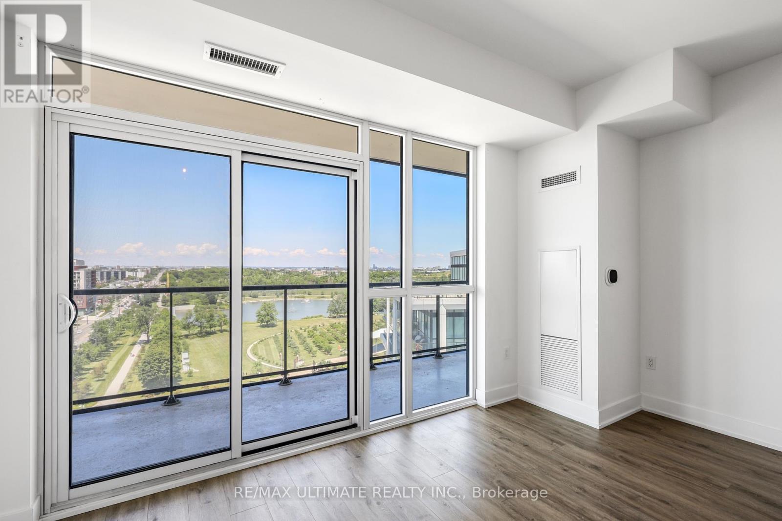 906 - 50 George Butchart Drive Property Photo 13