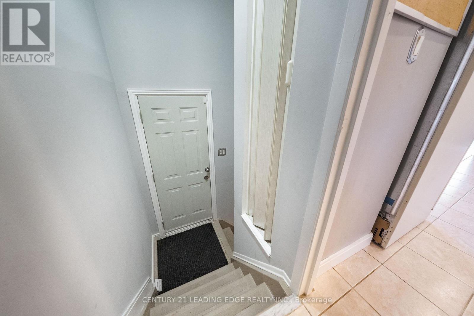 63 Mercury Road Property Photo 14