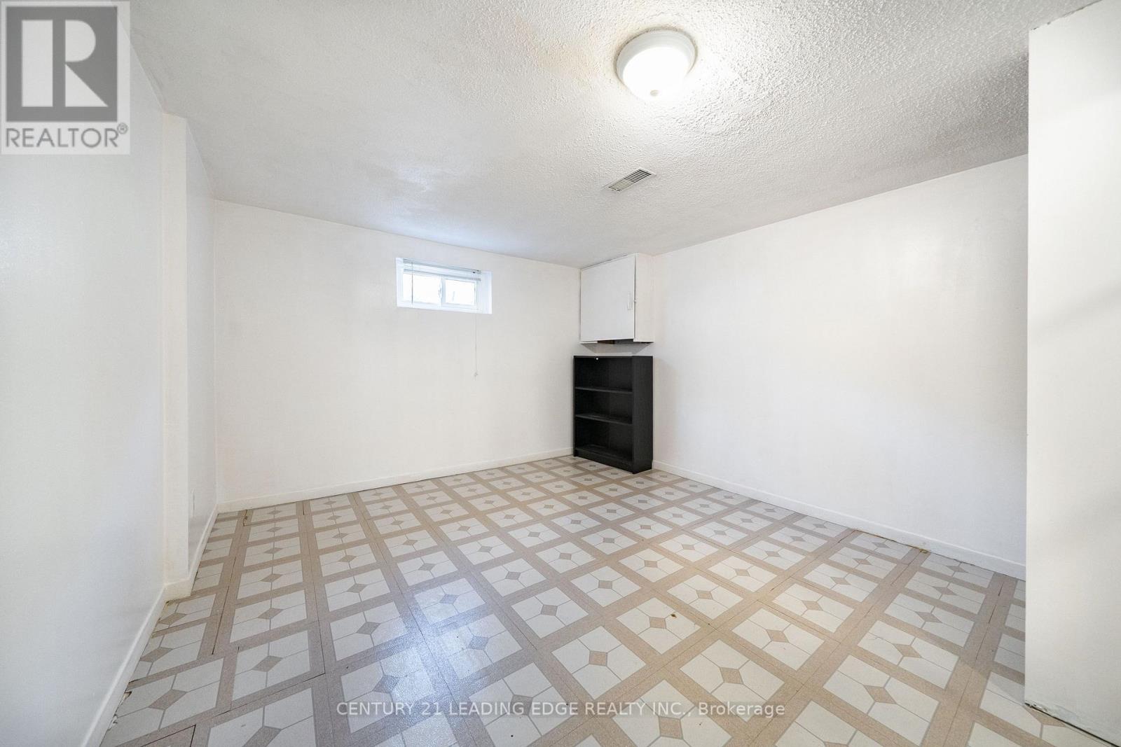 63 Mercury Road Property Photo 30