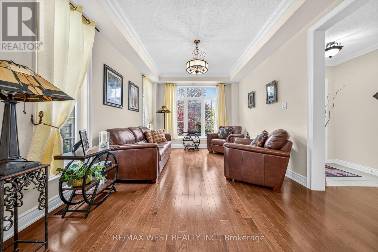 8 Calvados Crescent Property Photo 3