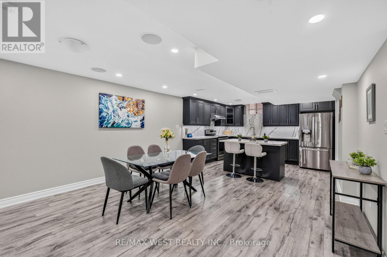 8 Calvados Crescent Property Photo 15