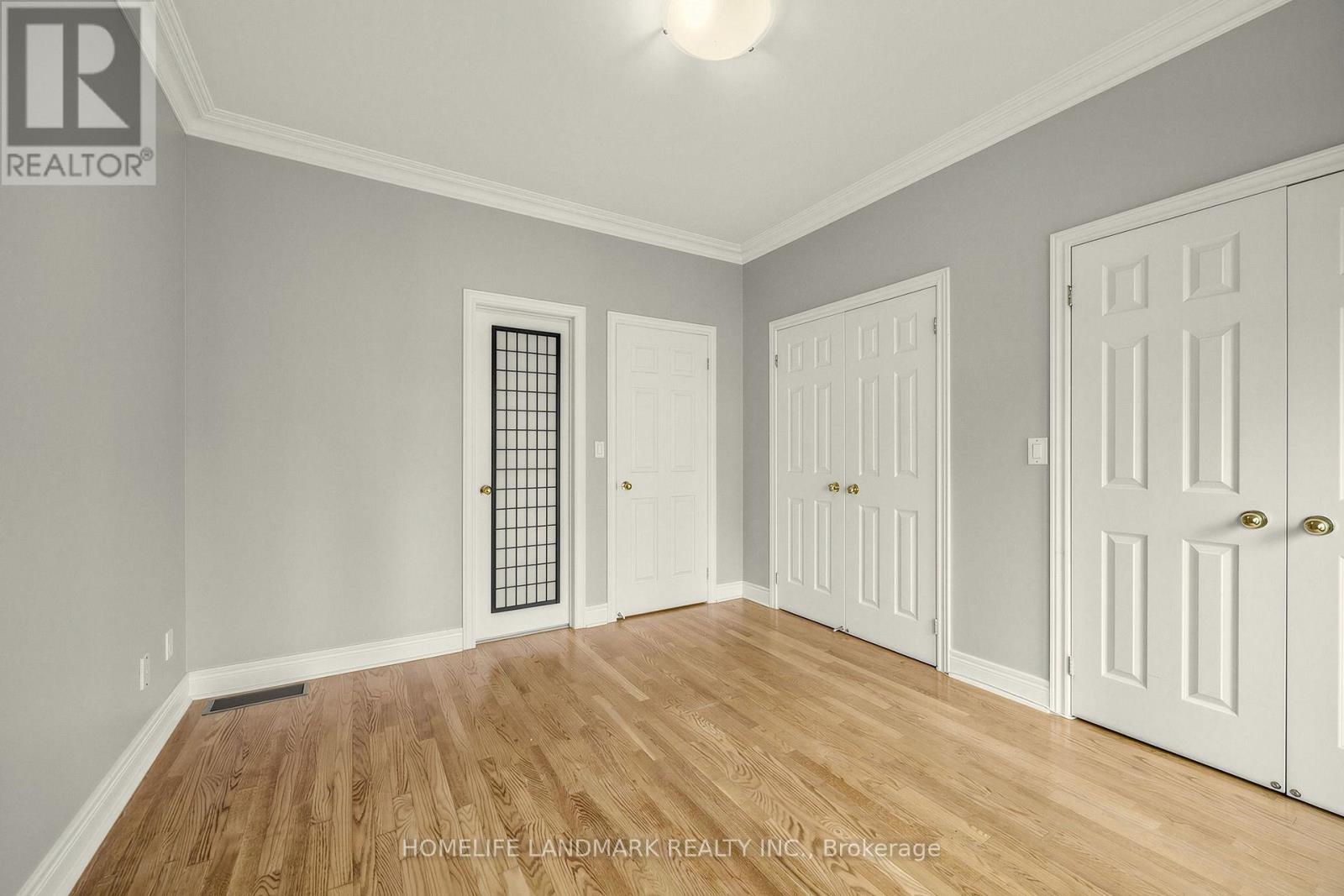 B - 2283 Lake Shore Boulevard W Property Photo 15