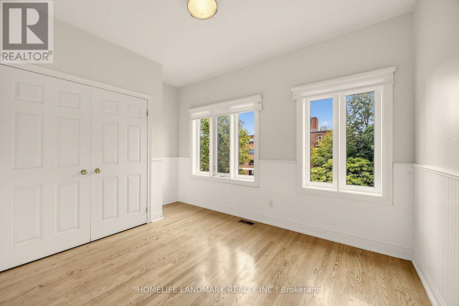 B - 2283 Lake Shore Boulevard W Property Photo 17