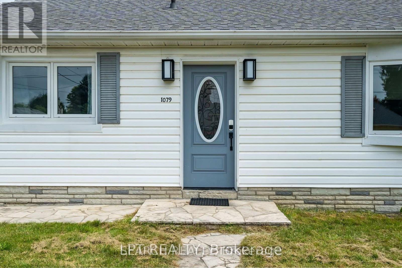 1079 Deta Road Property Photo 2