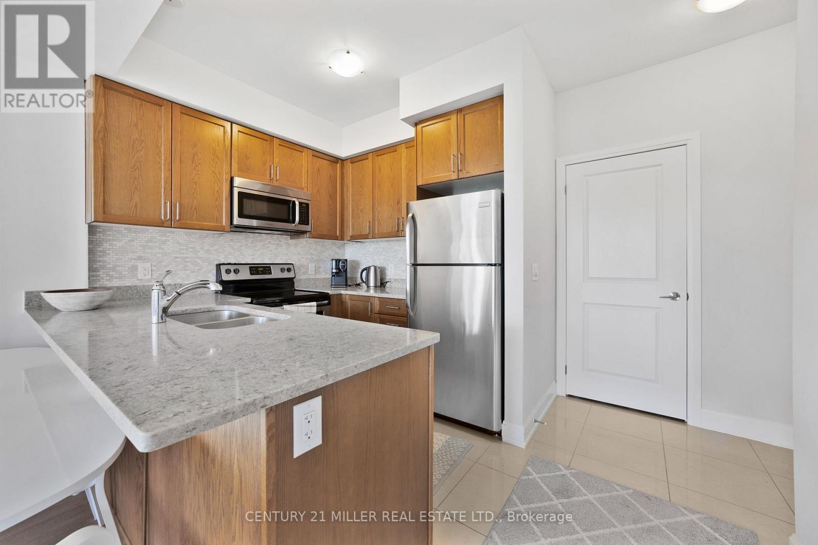 201 - 275 Roxton Road Property Photo 12