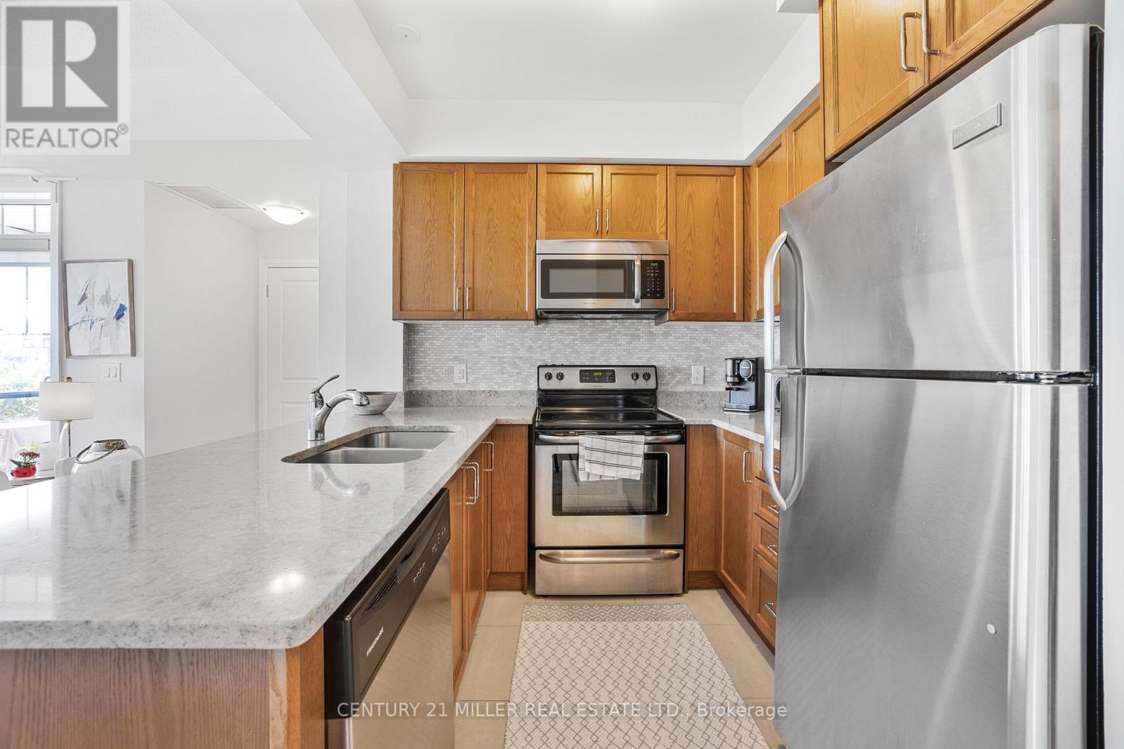 201 - 275 Roxton Road Property Photo 13