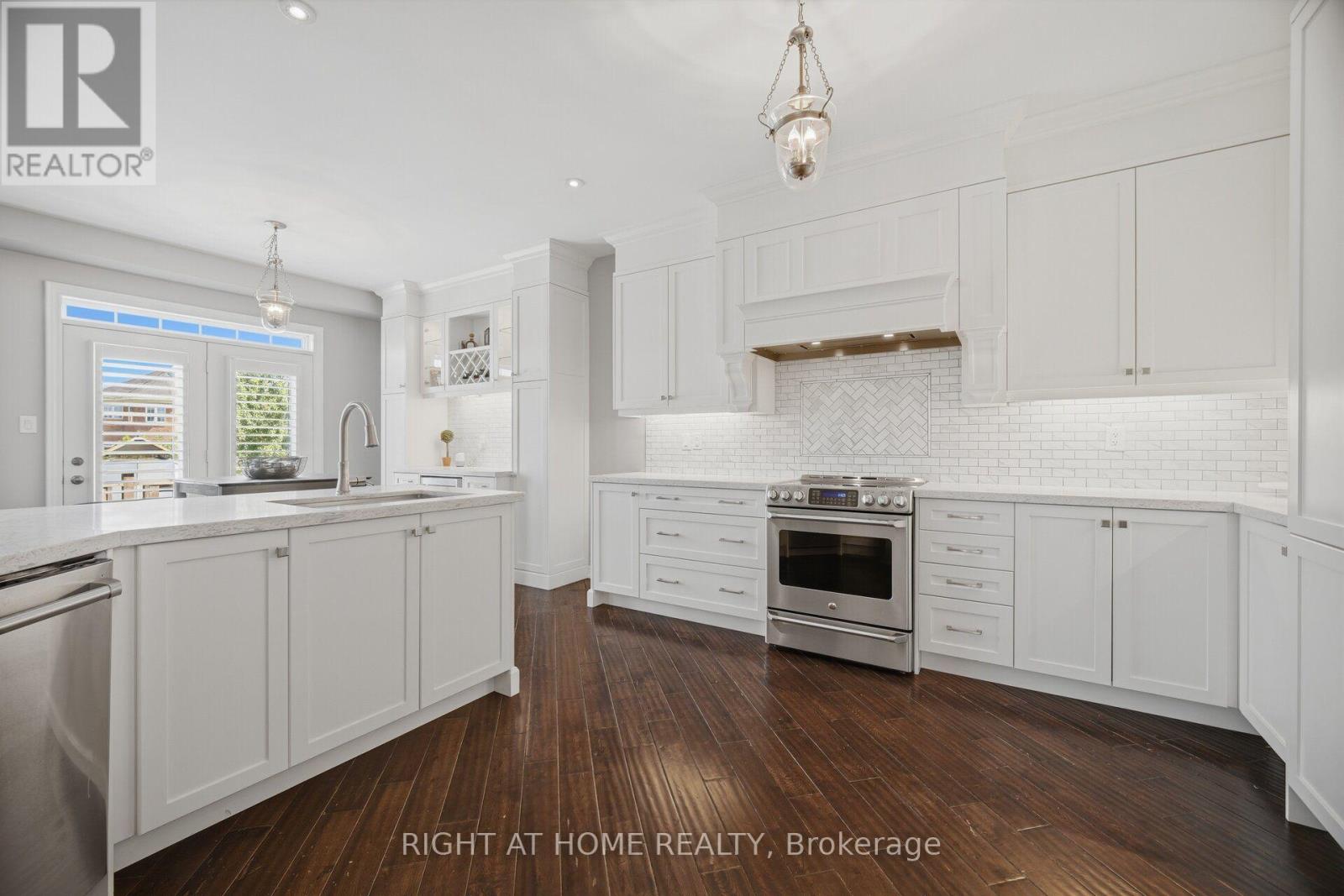 420 Nairn Circle Property Photo 13