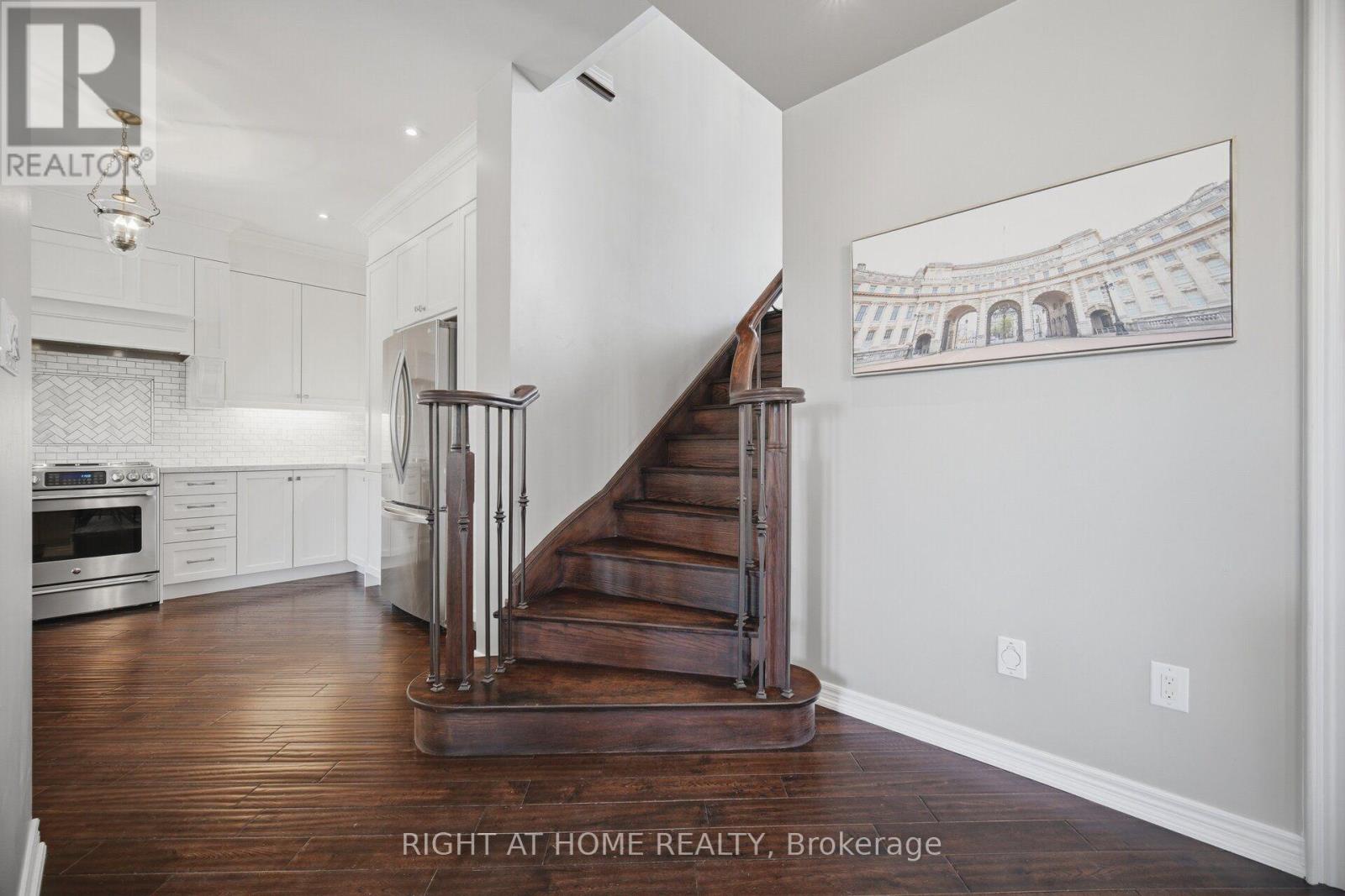 420 Nairn Circle Property Photo 17