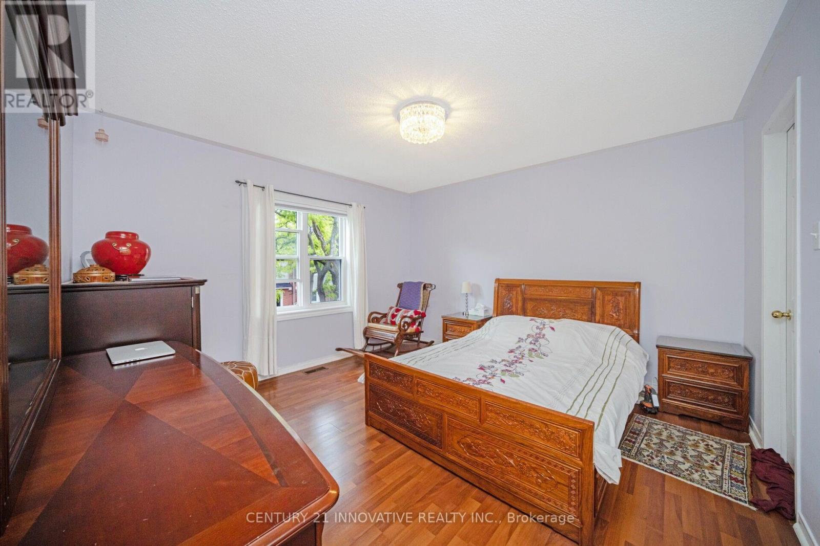 31b - 5865 Dalebrook Crescent Property Photo 25