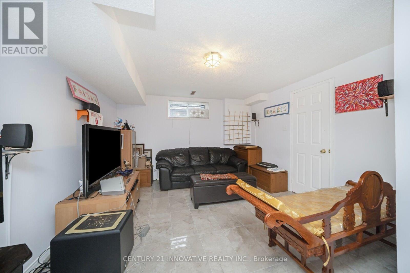 31b - 5865 Dalebrook Crescent Property Photo 37