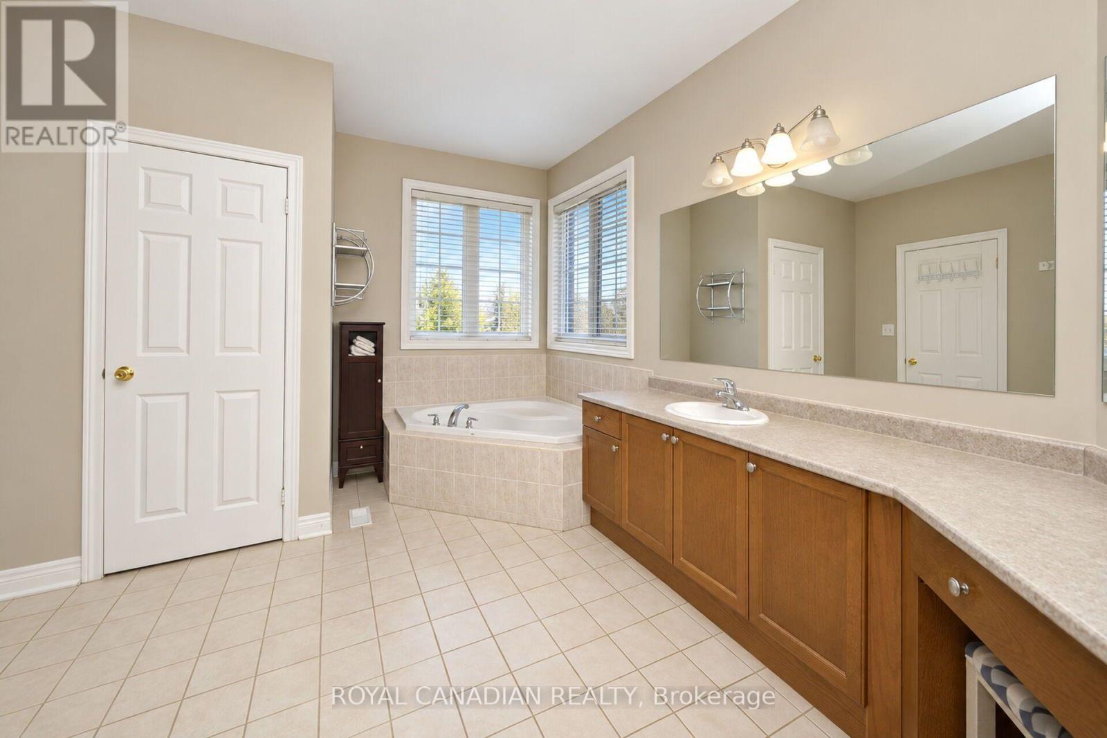 22 Janetville Street Property Photo 25