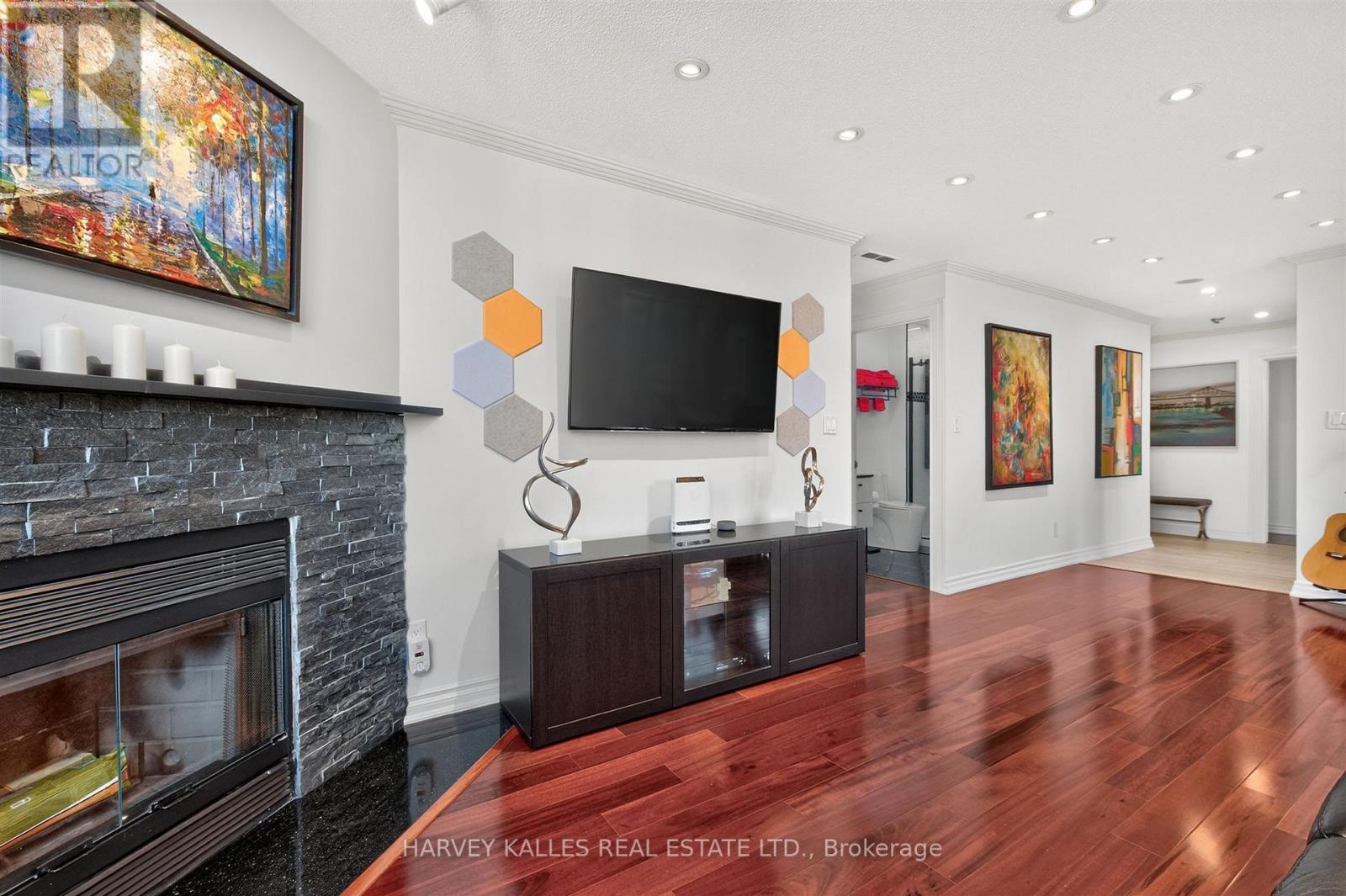 Ph4 - 3605 Kariya Drive Property Photo 19