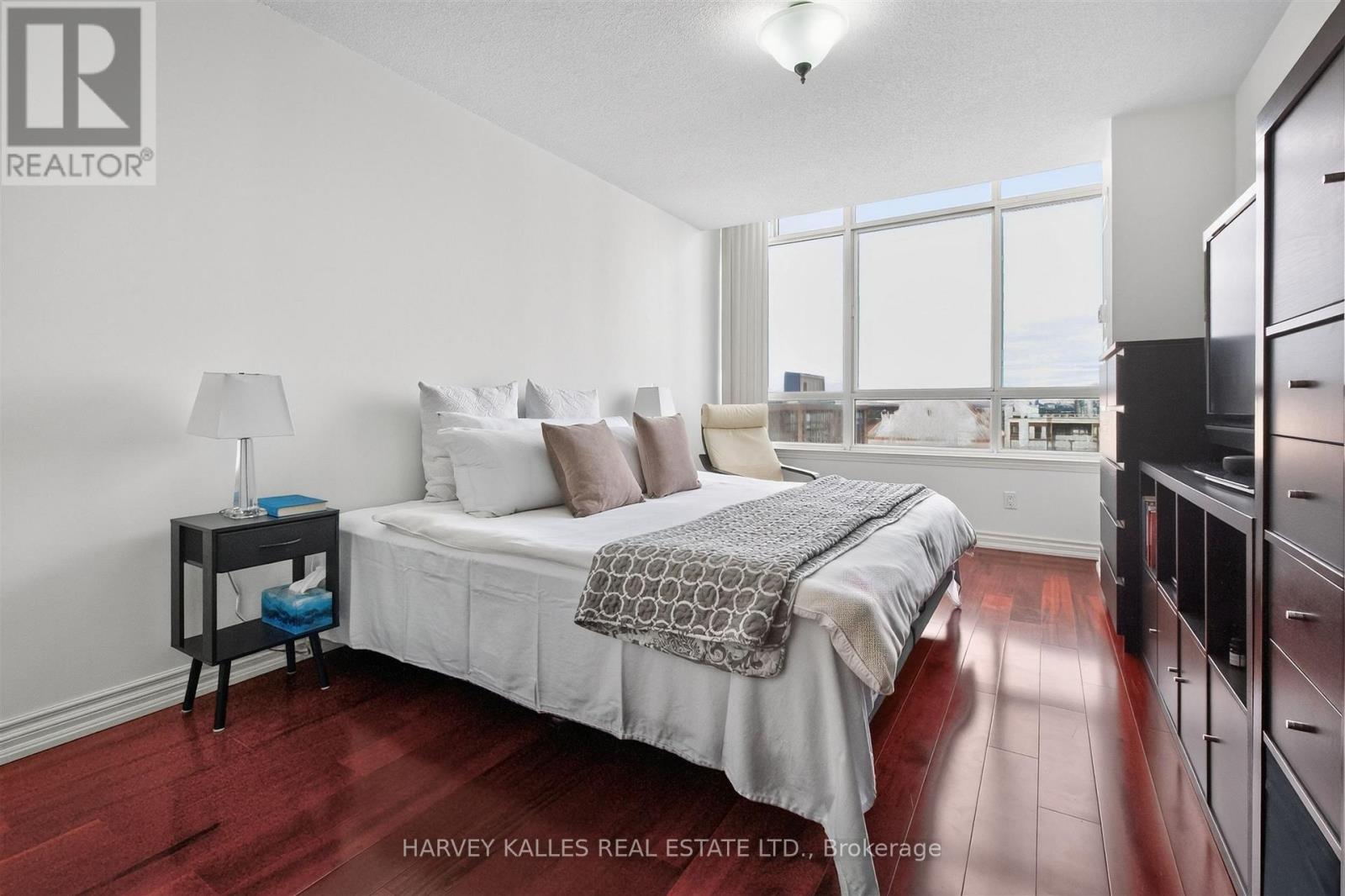 Ph4 - 3605 Kariya Drive Property Photo 24