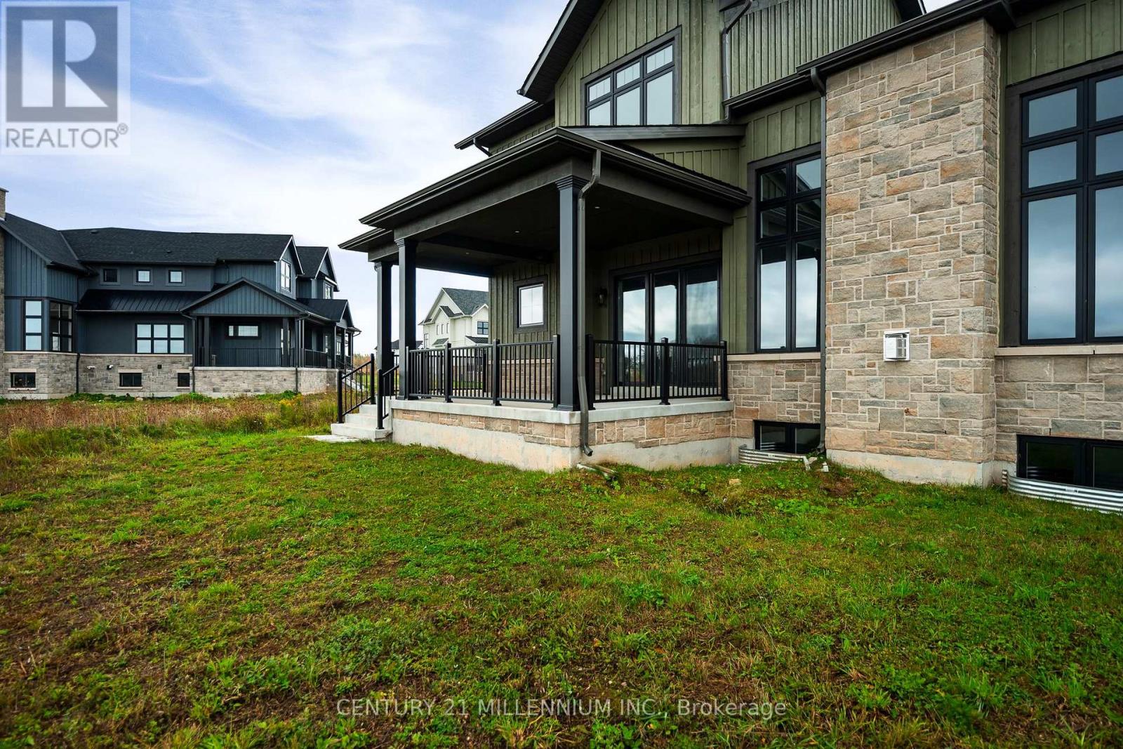 53 Holly Lane Property Photo 8