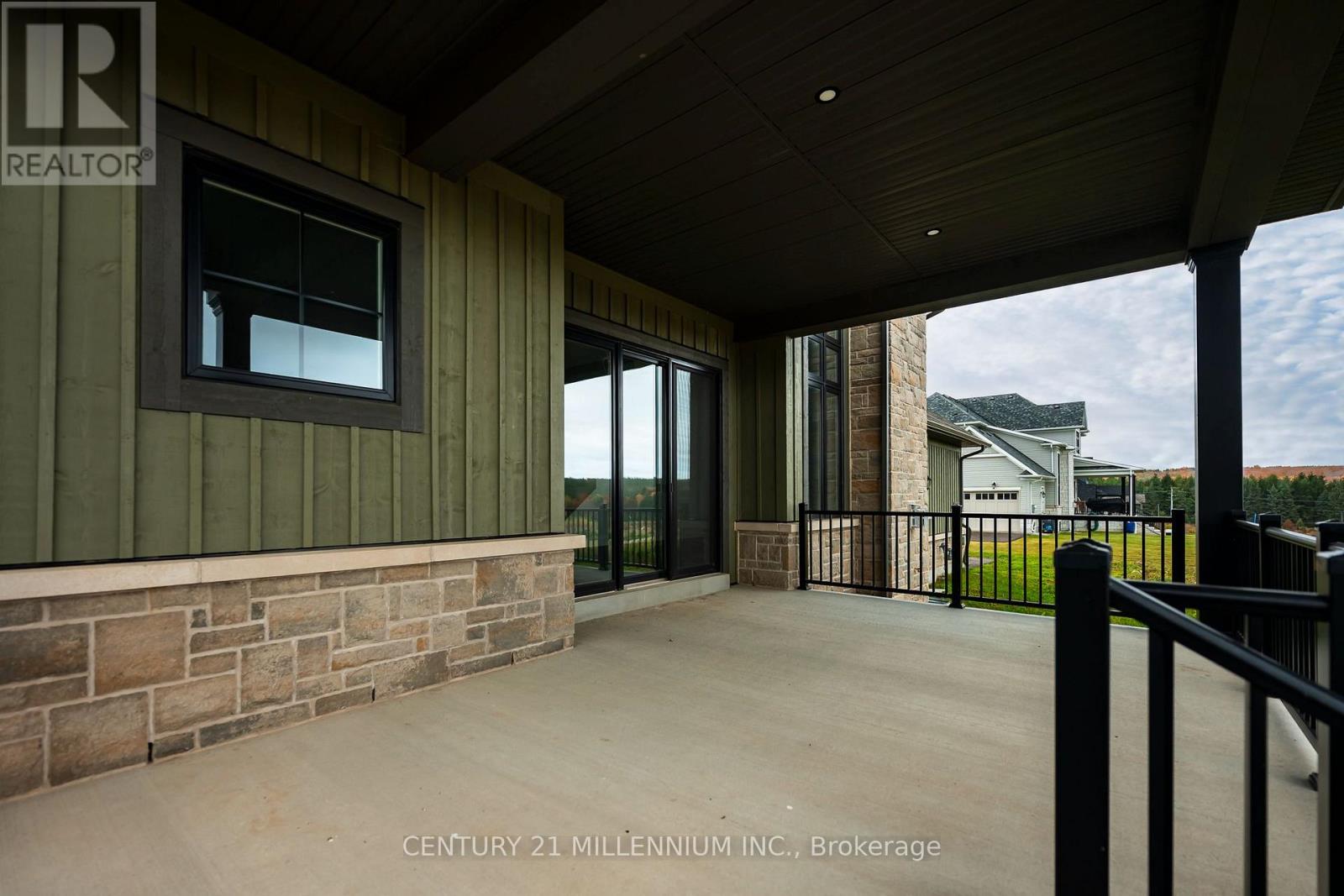 53 Holly Lane Property Photo 9